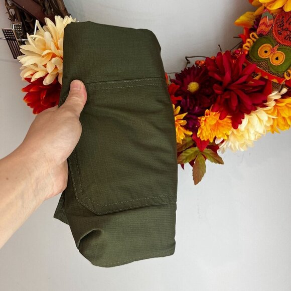 prAna Mens 35"W / 8"Length Standard Double Peak Hiking Short in Cargo Green - Picture 8 of 8